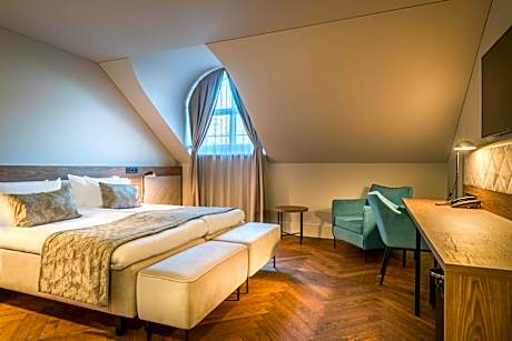 Classic Double or Twin Room