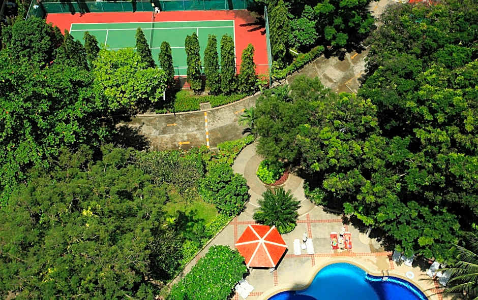 Waterfront Suites Phuket By Centara