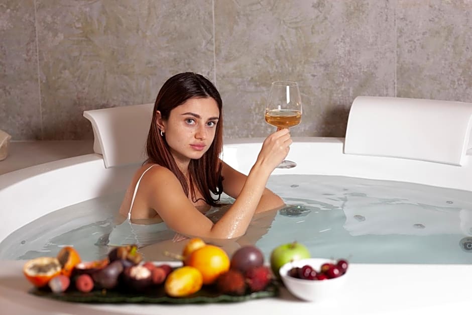 Je T'aime Luxury Suite and Relax