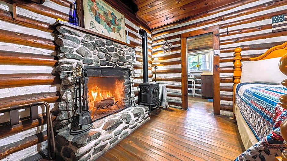 Log Cabin Motor Court