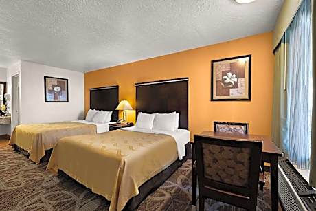 Standard Queen Room with Two Queen Beds - Non-Smoking