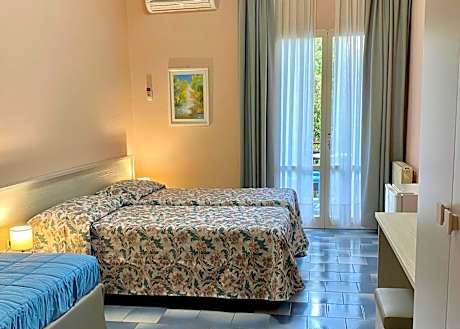 Triple Room with Balcony