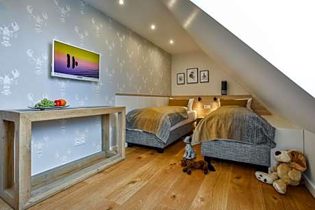 Two-Bedroom Deluxe Apartment