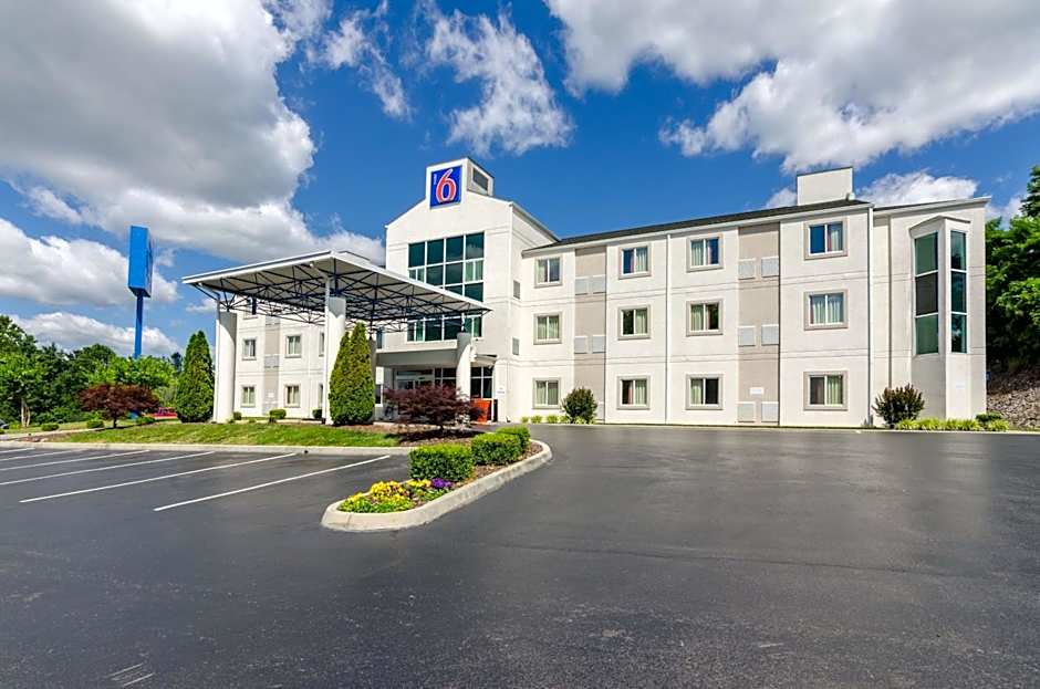 Motel 6-Bristol, VA