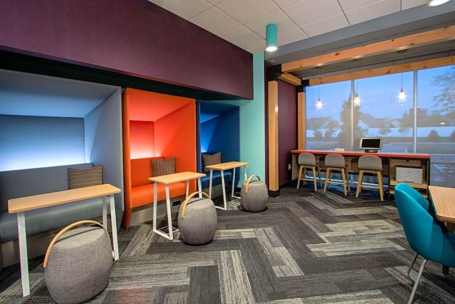 Tru by Hilton Grove City Columbus, OH