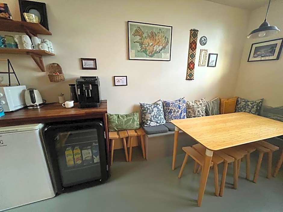 Skyrhusid Guesthouse