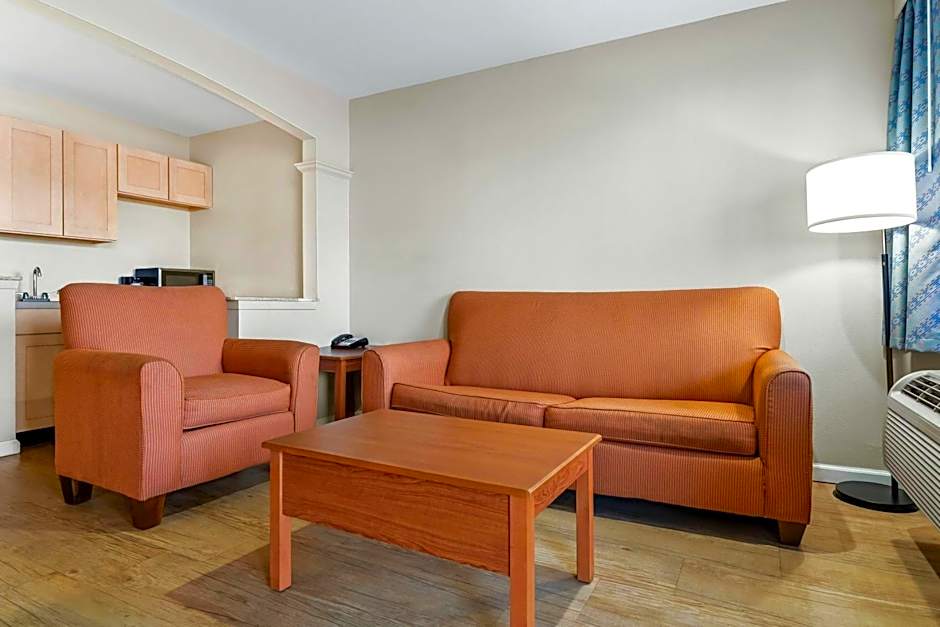 Days Inn by Wyndham Nacogdoches/SFA University/Downtown