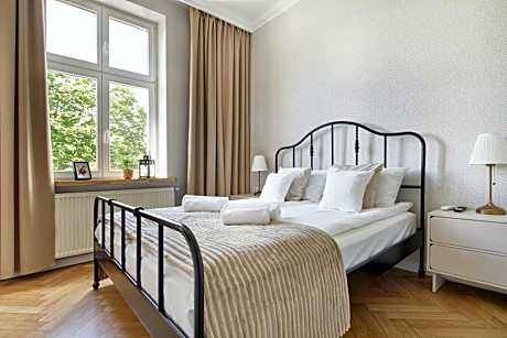 Three-Bedroom Premium Apartment with Balcony