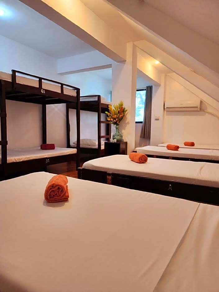 The Victorian by Stevrena Accommodations