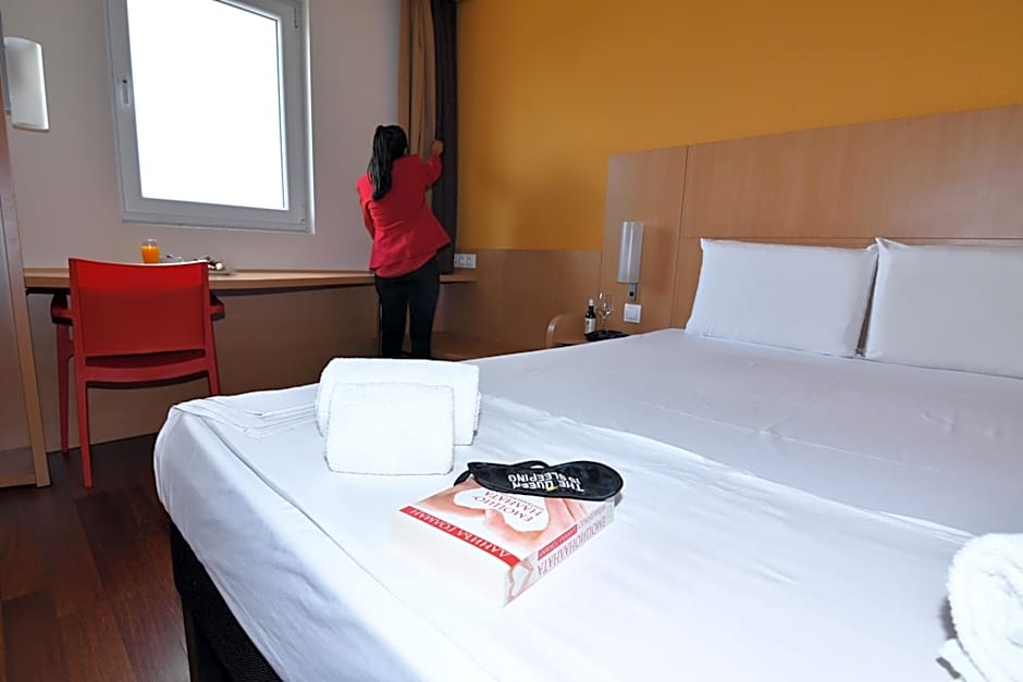Ibis Sofia Airport