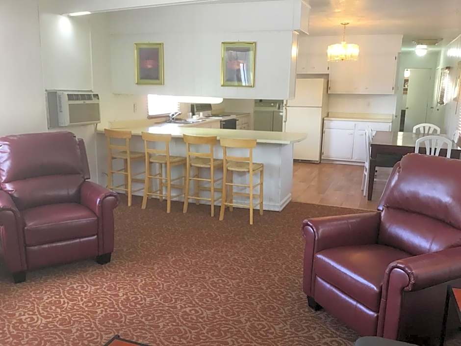 Ski's Western Motel
