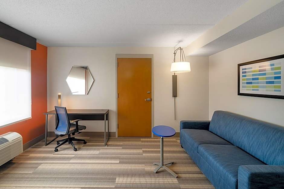 Holiday Inn Express Hotel & Suites Bluffton at Hilton Head Area By IHG