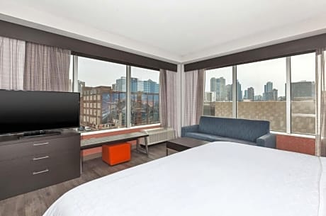 King Suite with City View