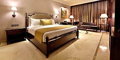 Luxury Suite