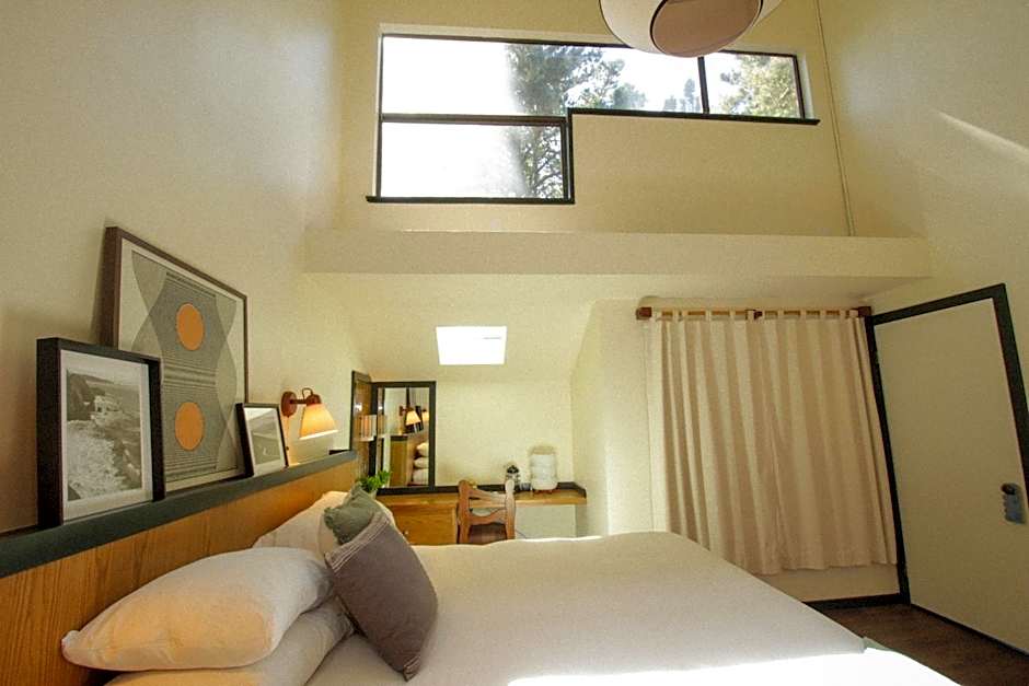 Lodge At Marconi