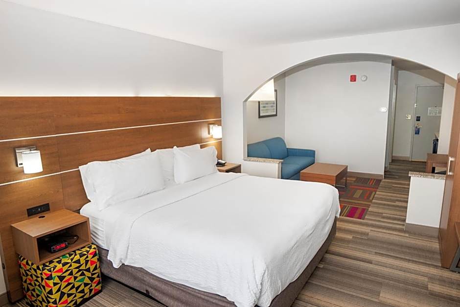 Holiday Inn Express and Suites - Stroudsburg By IHG