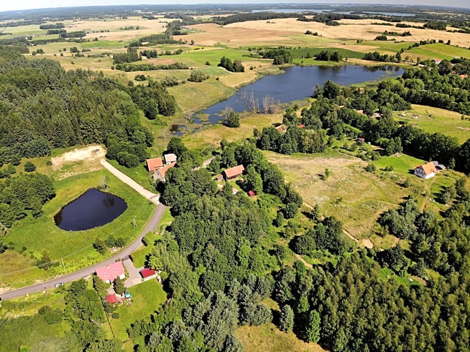 Domek pod Lasem na Mazurach