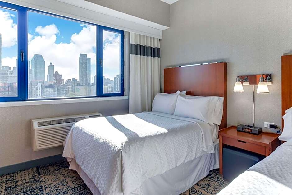 Vista LIC Hotel - Best Western Premier Collection