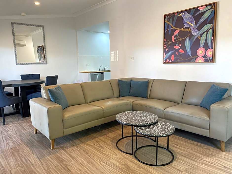 New England Motor Lodge