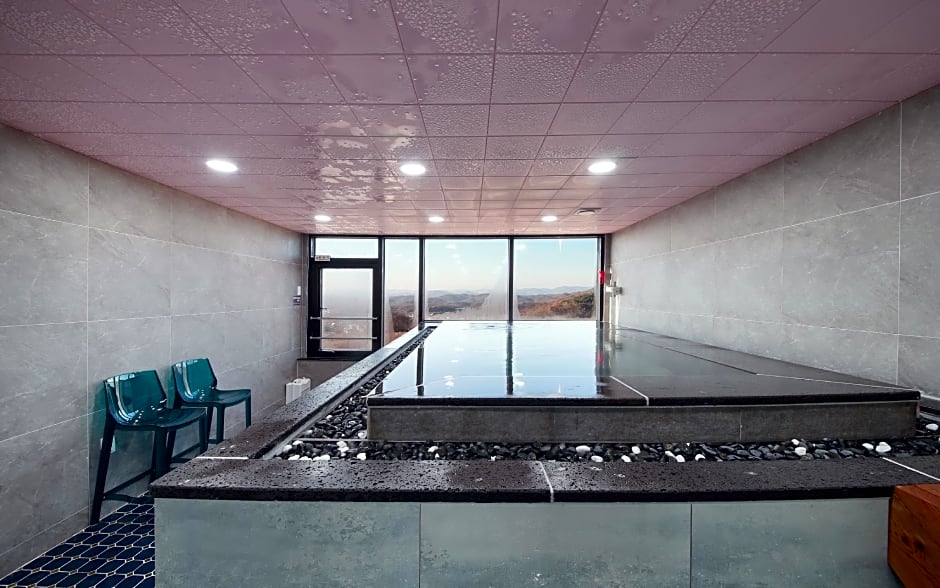 Wonju WJ Hotel Full House