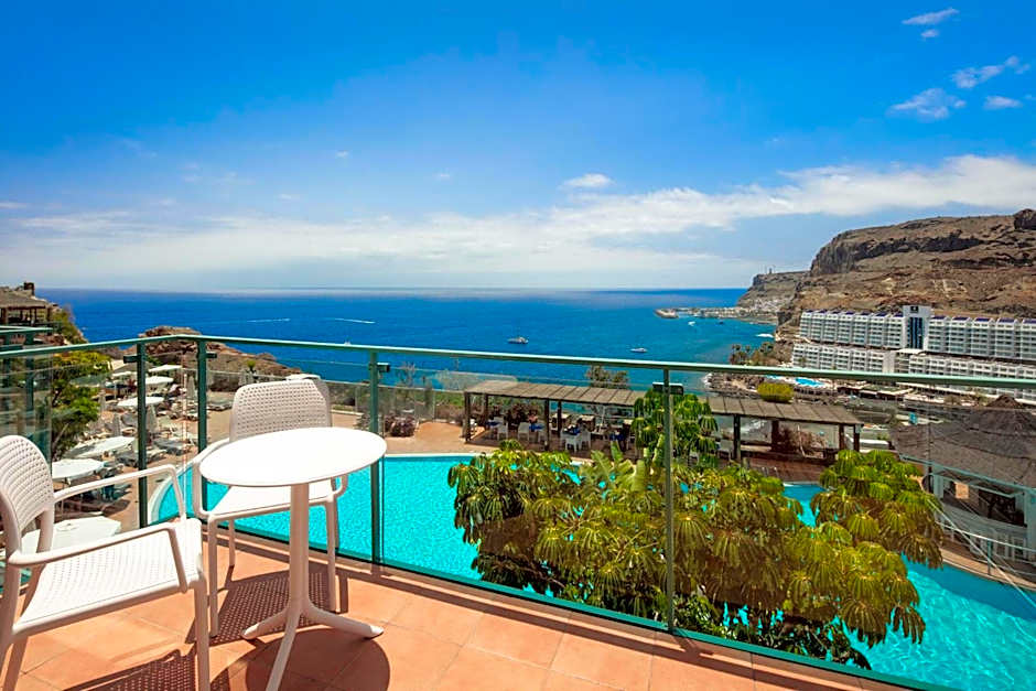 Mogan Princess & Beach Club