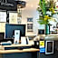B&B HOTEL Vélizy Est