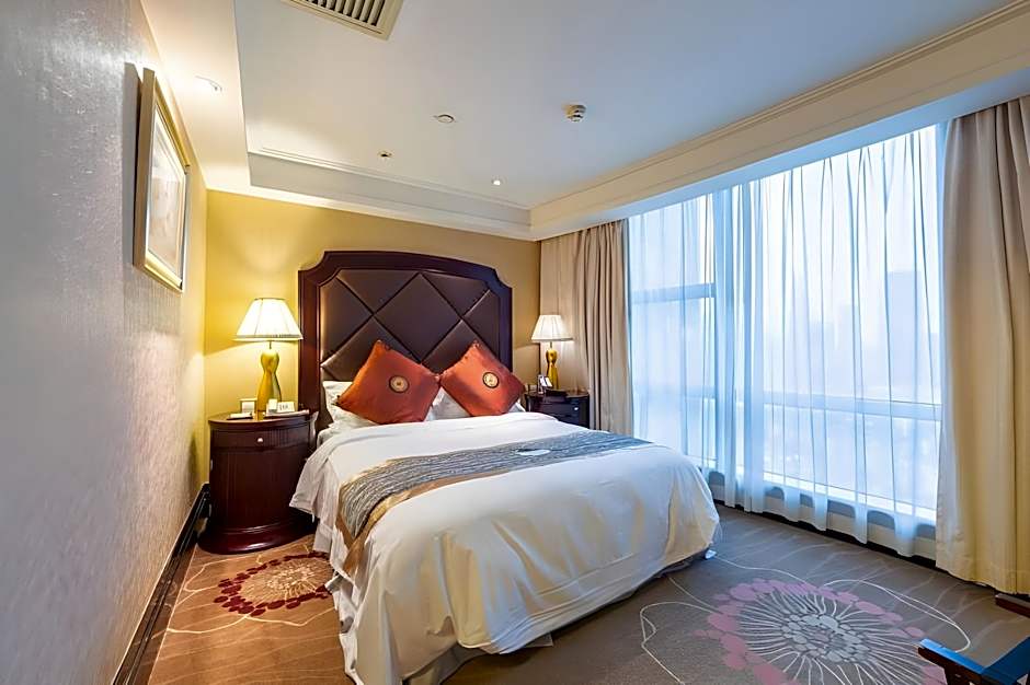 Royal Mediterranean Hotel