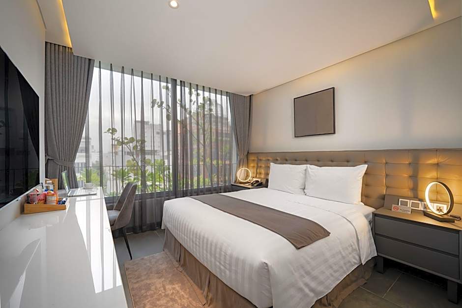 LEGEND Boutique Hotel