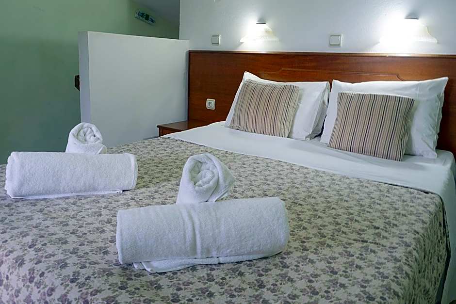 Photo 1 of 7 of Junior Suite, Pool View