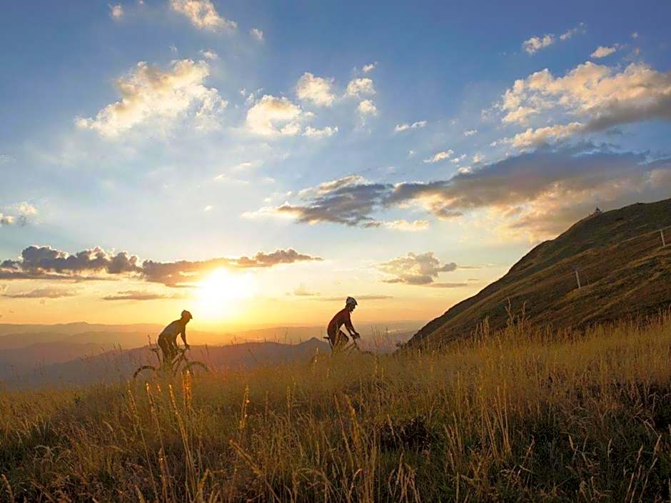 Discovery Parks - Bright