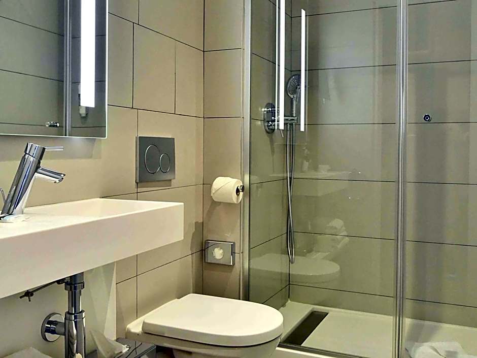 Mercure Paris Gare de l'Est Magenta Hotel