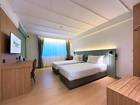 Room with Two Single Beds - Garden View
