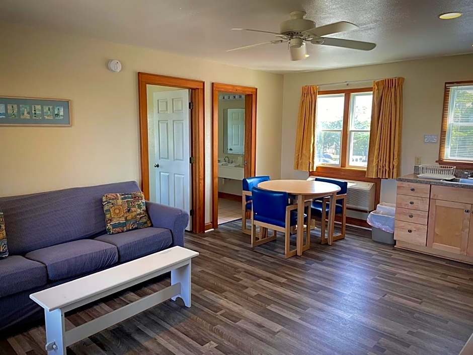 Pony Island Inn