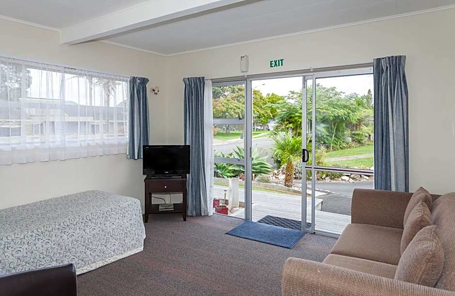 Tairua Shores Motel