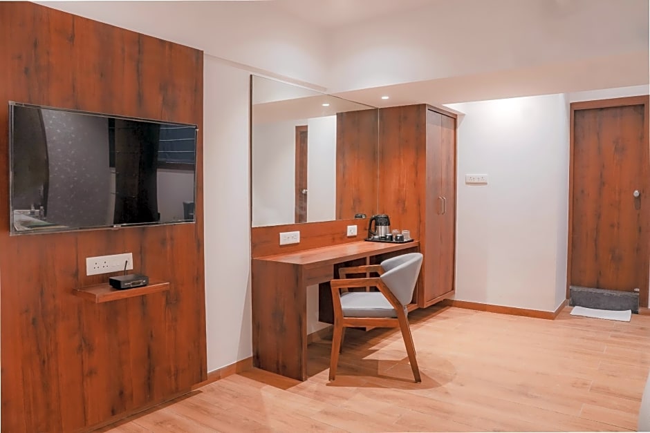 Treebo Serenity Inn, Koregaon Park