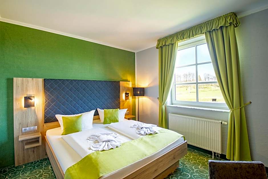 Panorama Berghotel Wettiner Hohe