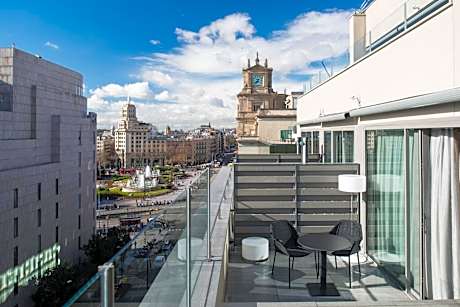 Catalonia Square 4* Sup