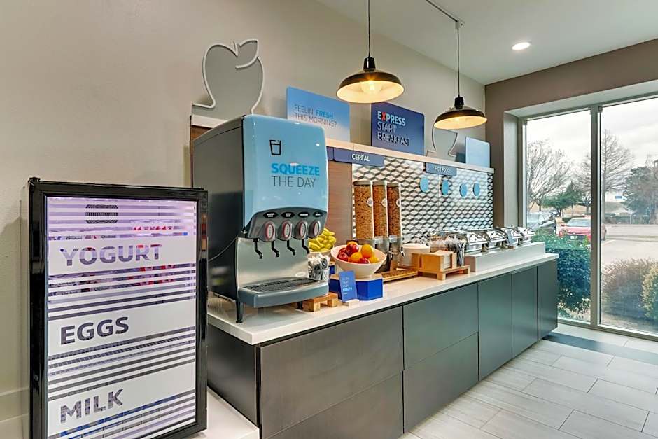 Holiday Inn Express Hotel & Suites Waxahachie By IHG