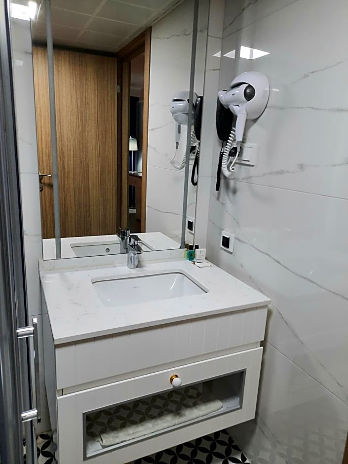 Nadir Business Hotel