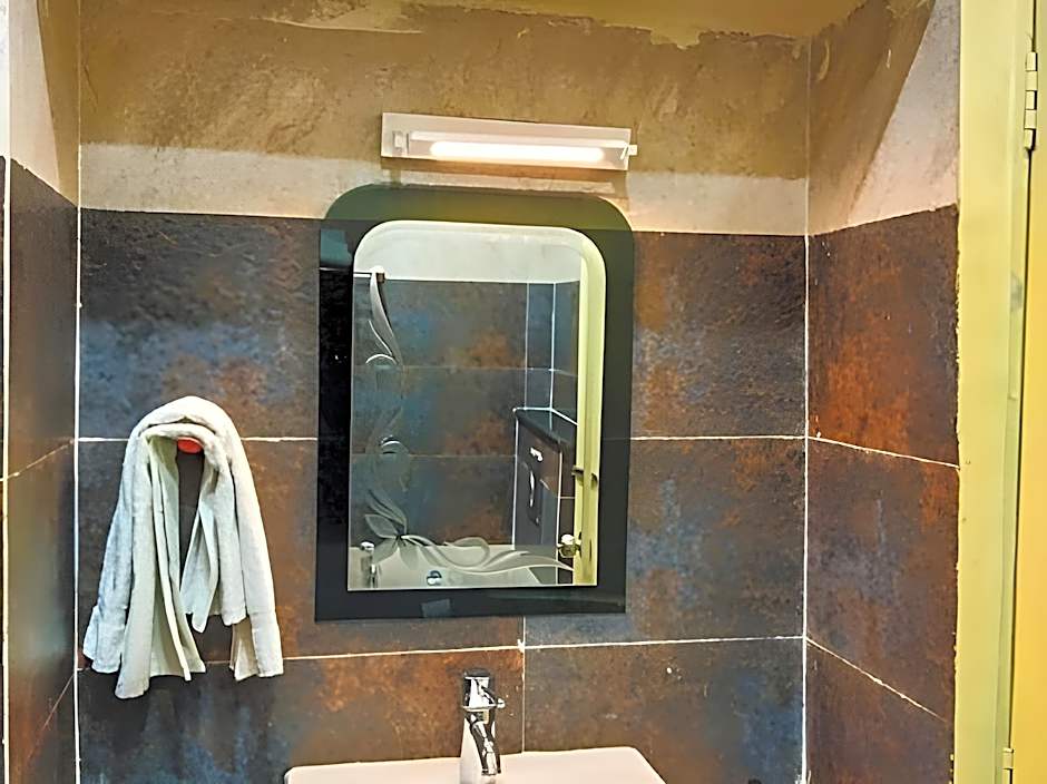 Dwivedi Hotels Sri Omkar Palace