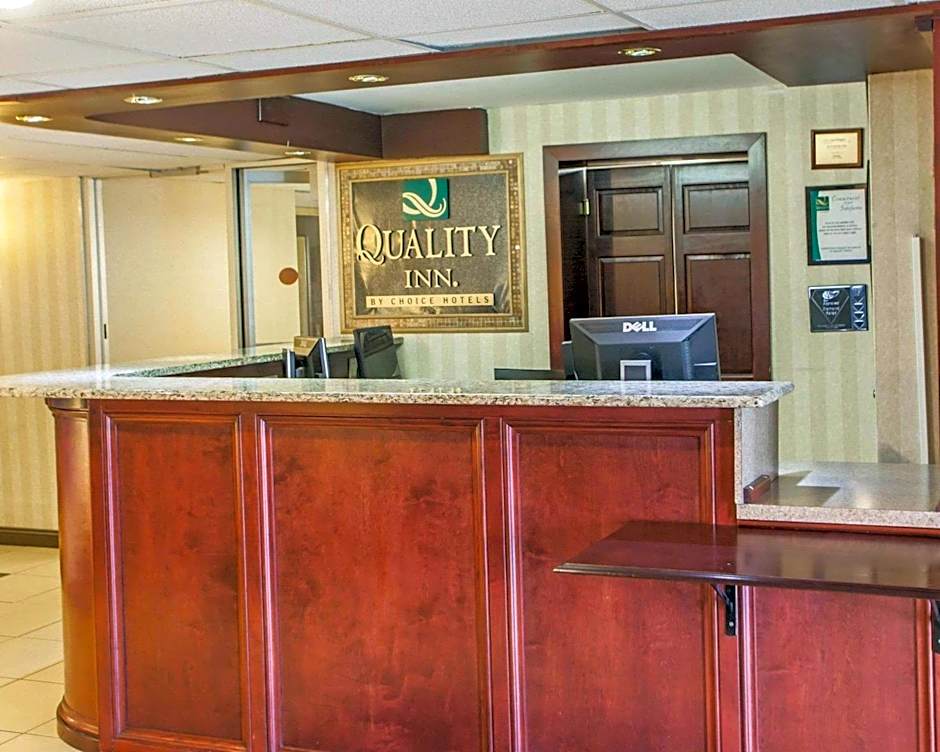 Quality Inn Aurora - Naperville Area