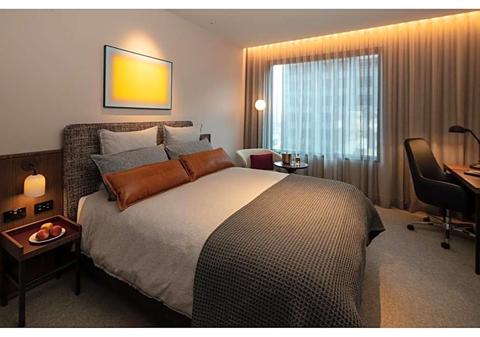 Next Hotel Melbourne, Curio Collection by Hilton