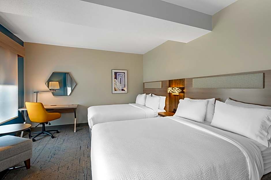 Holiday Inn Express & Suites Indianapolis - East by IHG