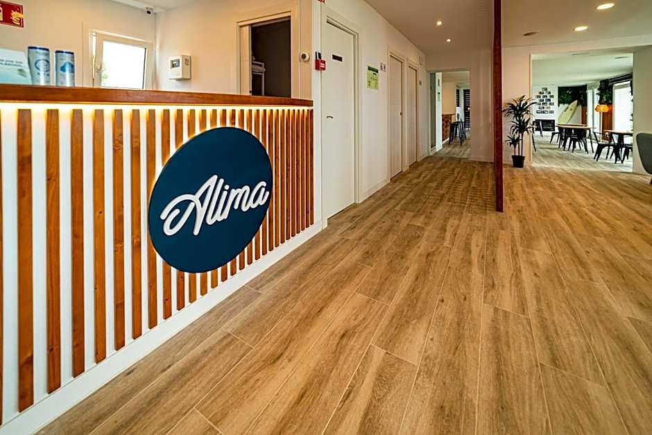 Alima Surf & Hotel