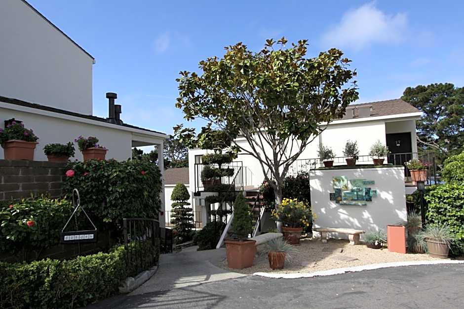 Lobos Lodge