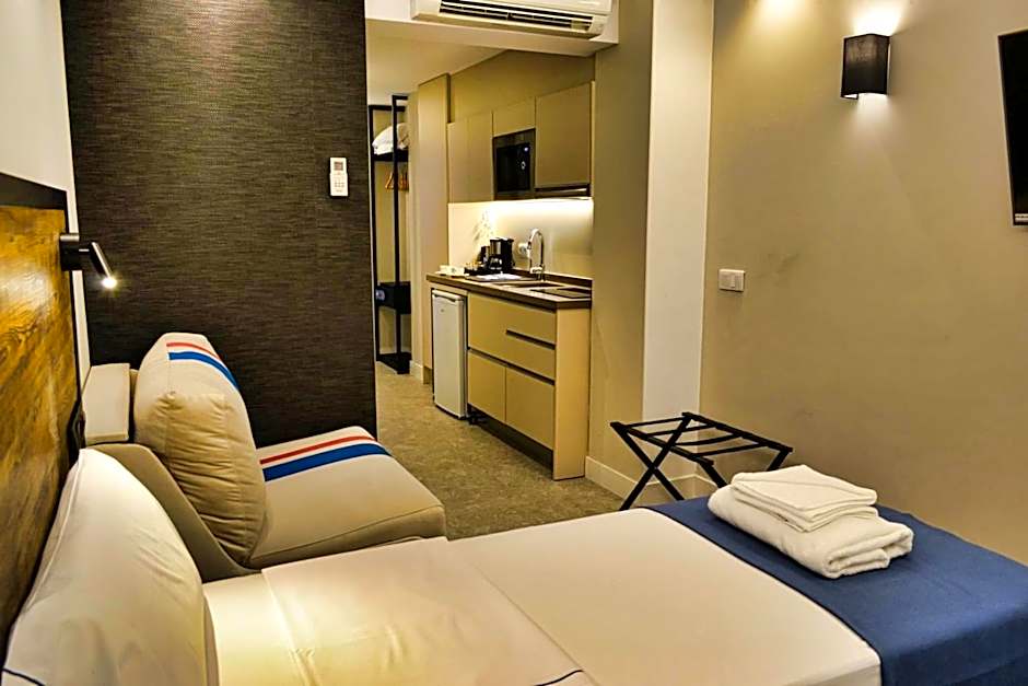 Posidonia Aparthotel