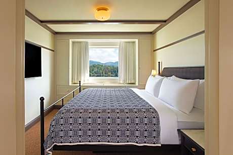 King Room with Sofa Bed and Lake View - High Floor