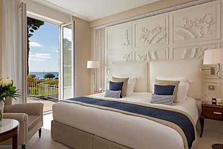 Prestige Suite Terrace and Sea View