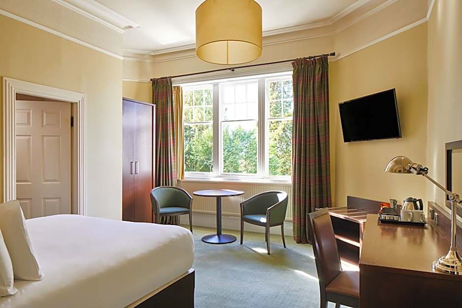 Leonardo Boutique Huntingtower Perth