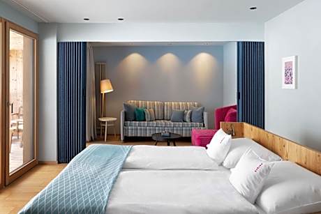 Suite with Mountain View